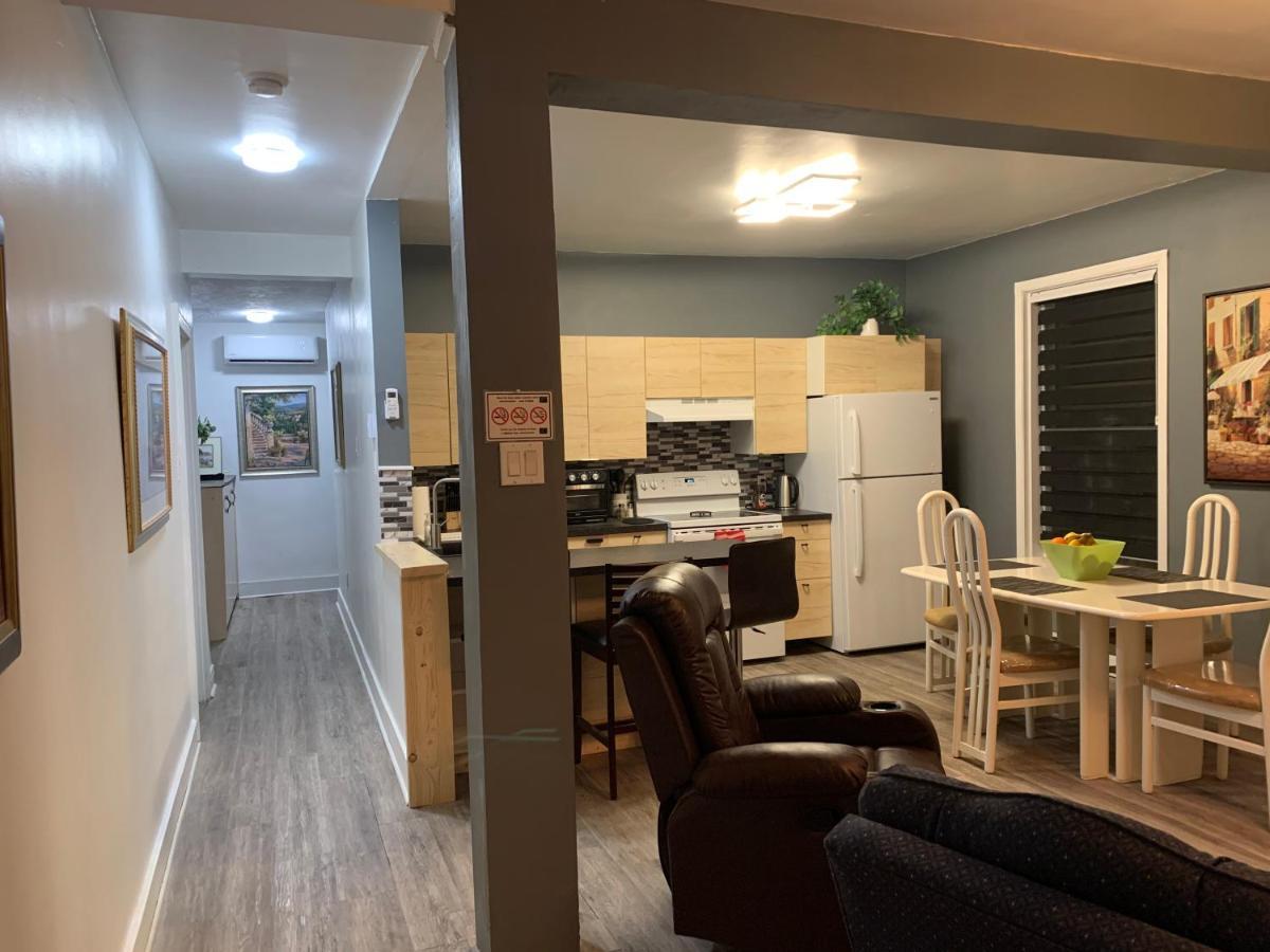 Le 2300 S Appartamento Saint-Hyacinthe Esterno foto