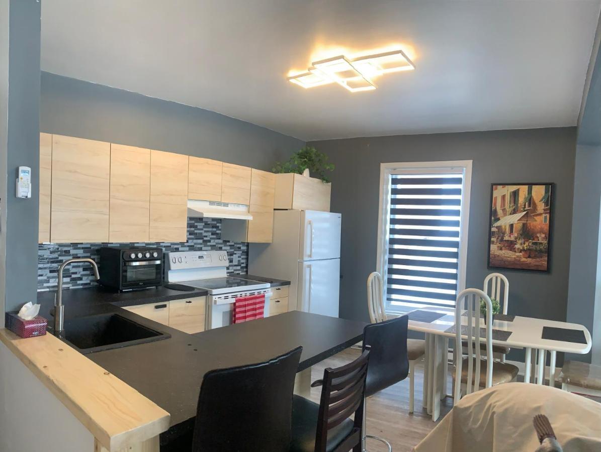 Le 2300 S Appartamento Saint-Hyacinthe Esterno foto